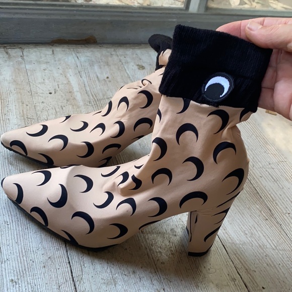 Mulanka booties - Picture 1 of 5